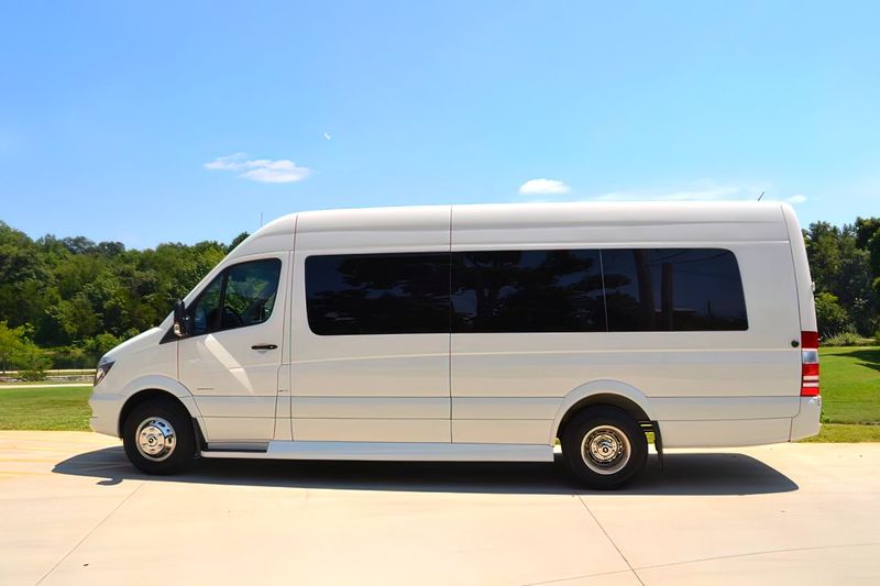 14 PAX Mercedez Benz Sprinter Party Bus exterior 6