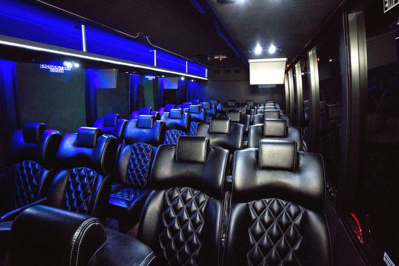 28 PAX Mid-Size Bus - Motor Coach