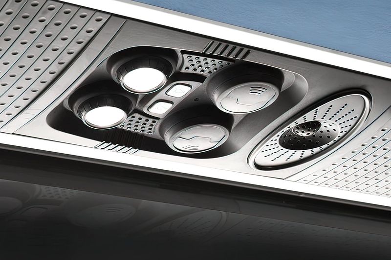 30 PAX Bus - Motor Coach