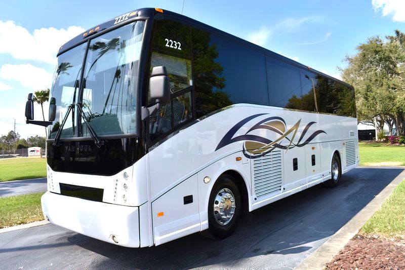38 Passenger Executive Bus - Motor Coach
