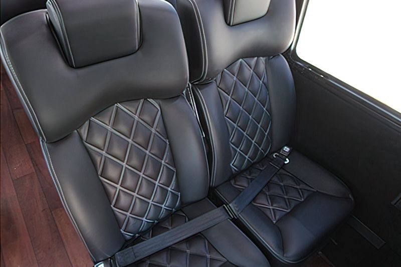 31 PASSENGER EXECUTIVE MINI COACH - Motor Coach