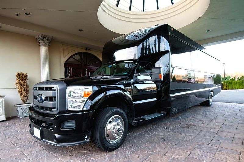 25 PAX  Luxury Limo Bus - Limousine