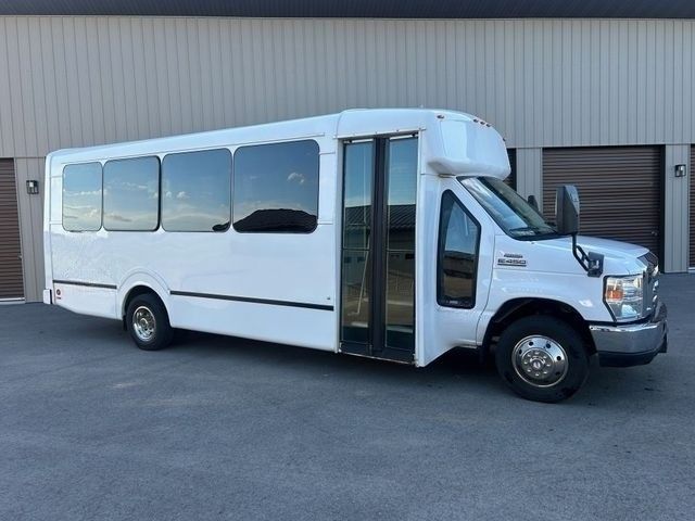 20-passenger party bus